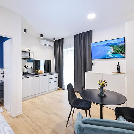 Monsignore Zadar Luaran gambar