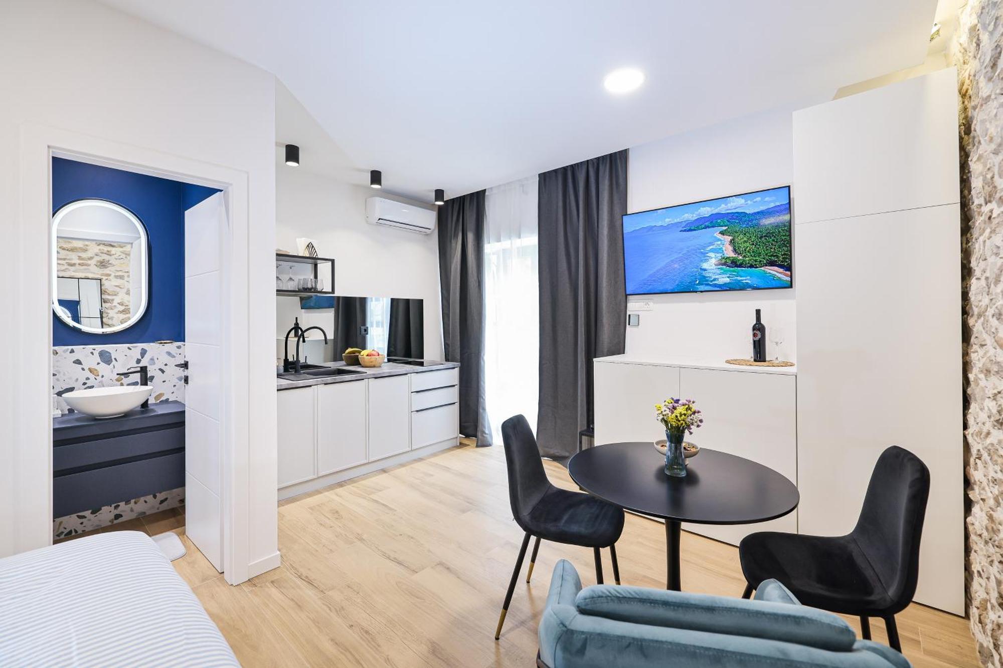 Monsignore Zadar Luaran gambar